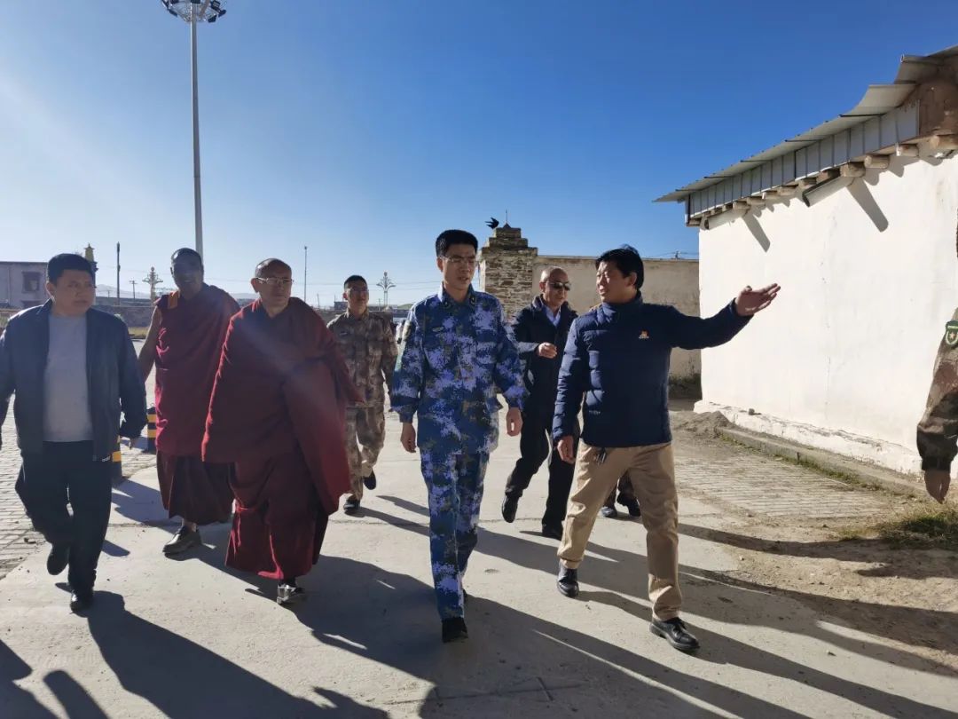 云端动态 省军区政委程东方来我县调研人武工作