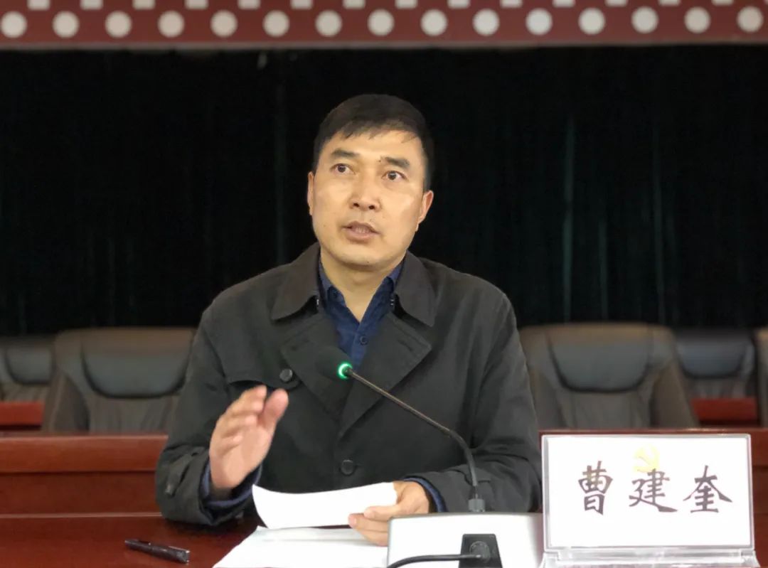 乡城县召开县委理论学习中心组中央第七次西藏工作座谈会精神专题学习