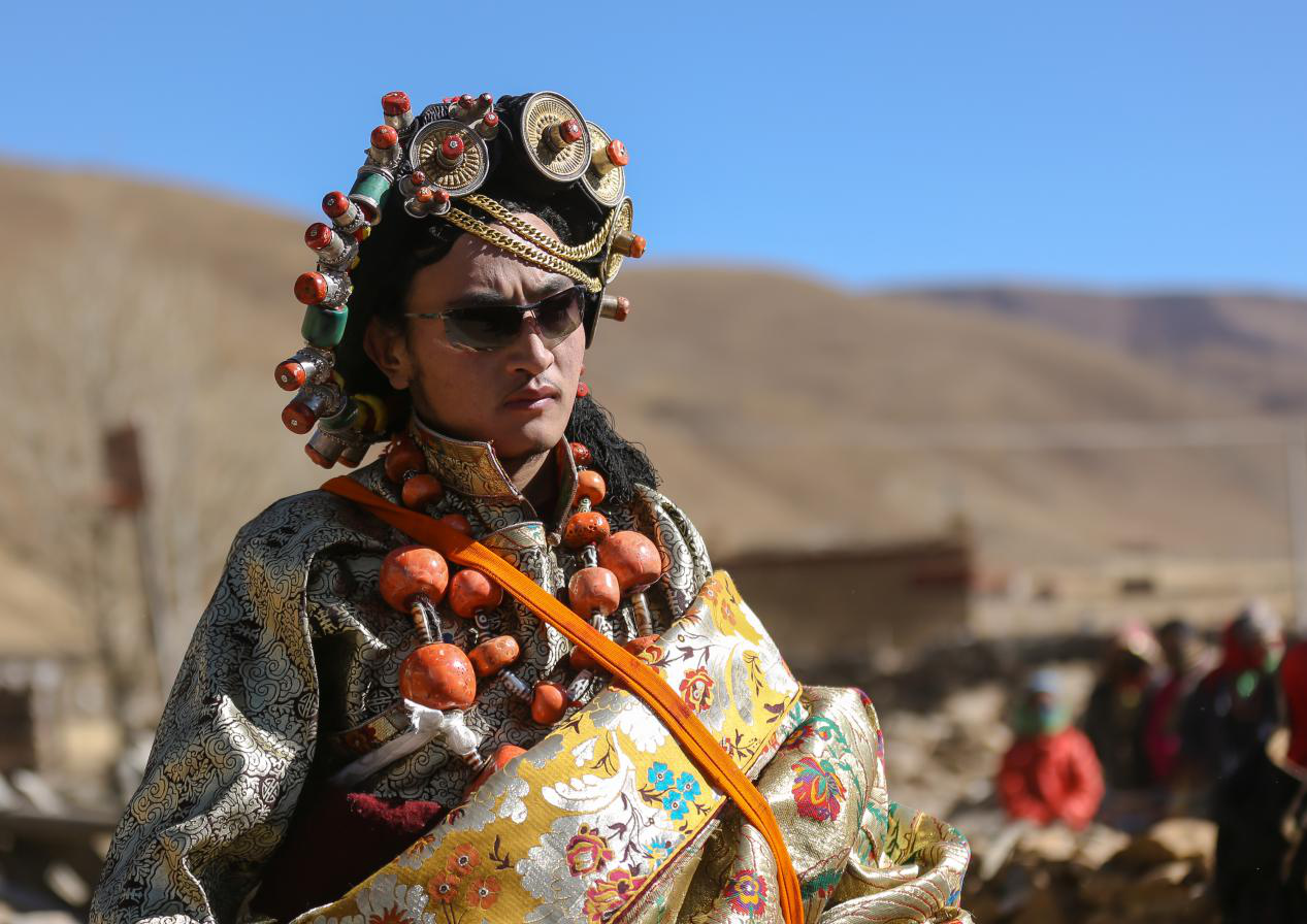 藏族的康巴汉子有多帅#沸上热搜?雅江"大礼包"让你看个够!